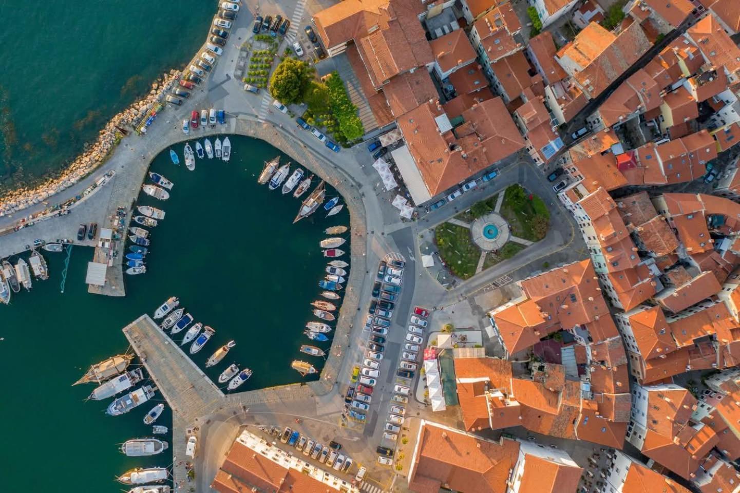 Apartma Rea Izola, Pergola & Terassa, Parking Exterior foto