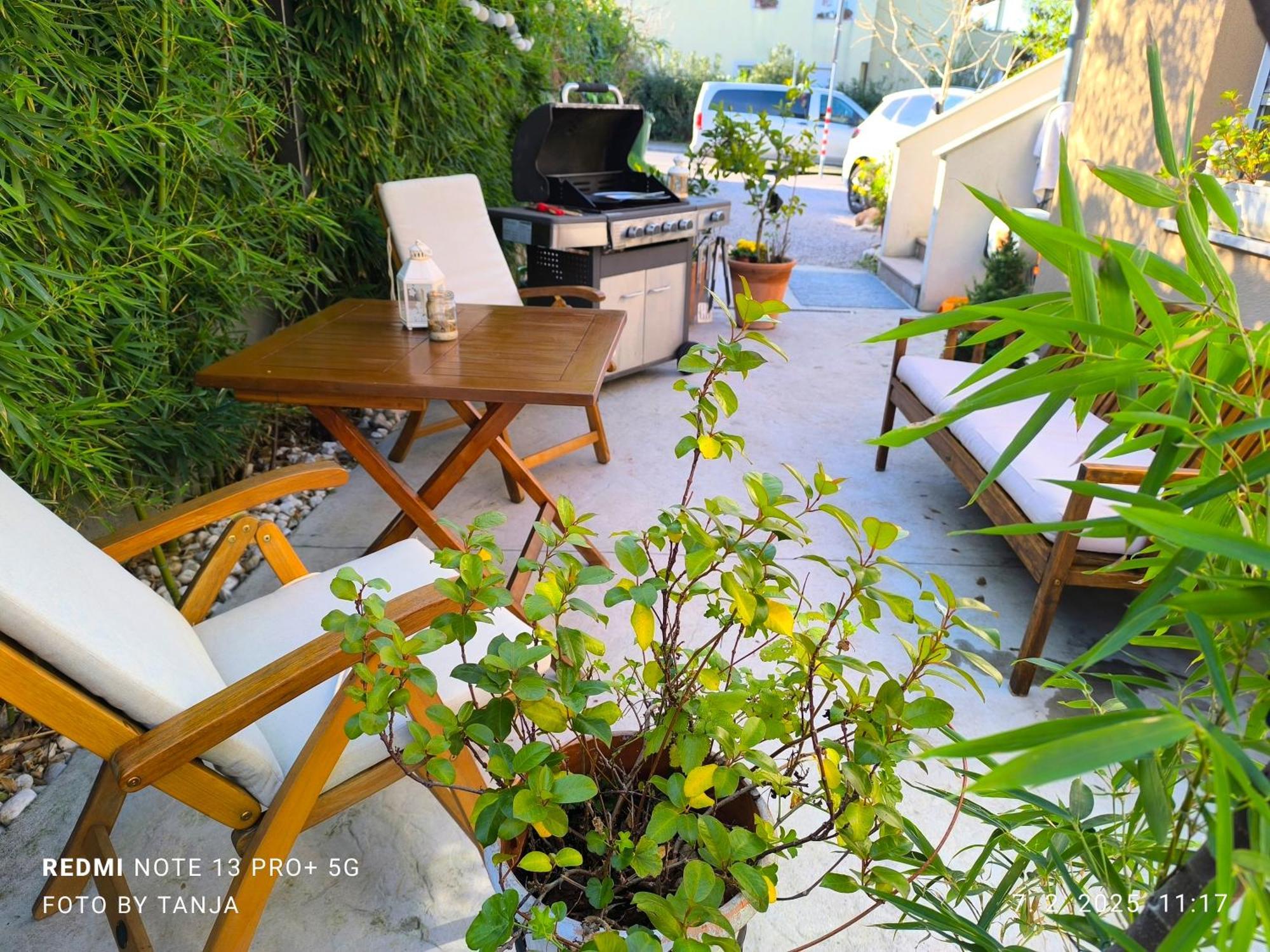 Apartma Rea Izola, Pergola & Terassa, Parking Exterior foto