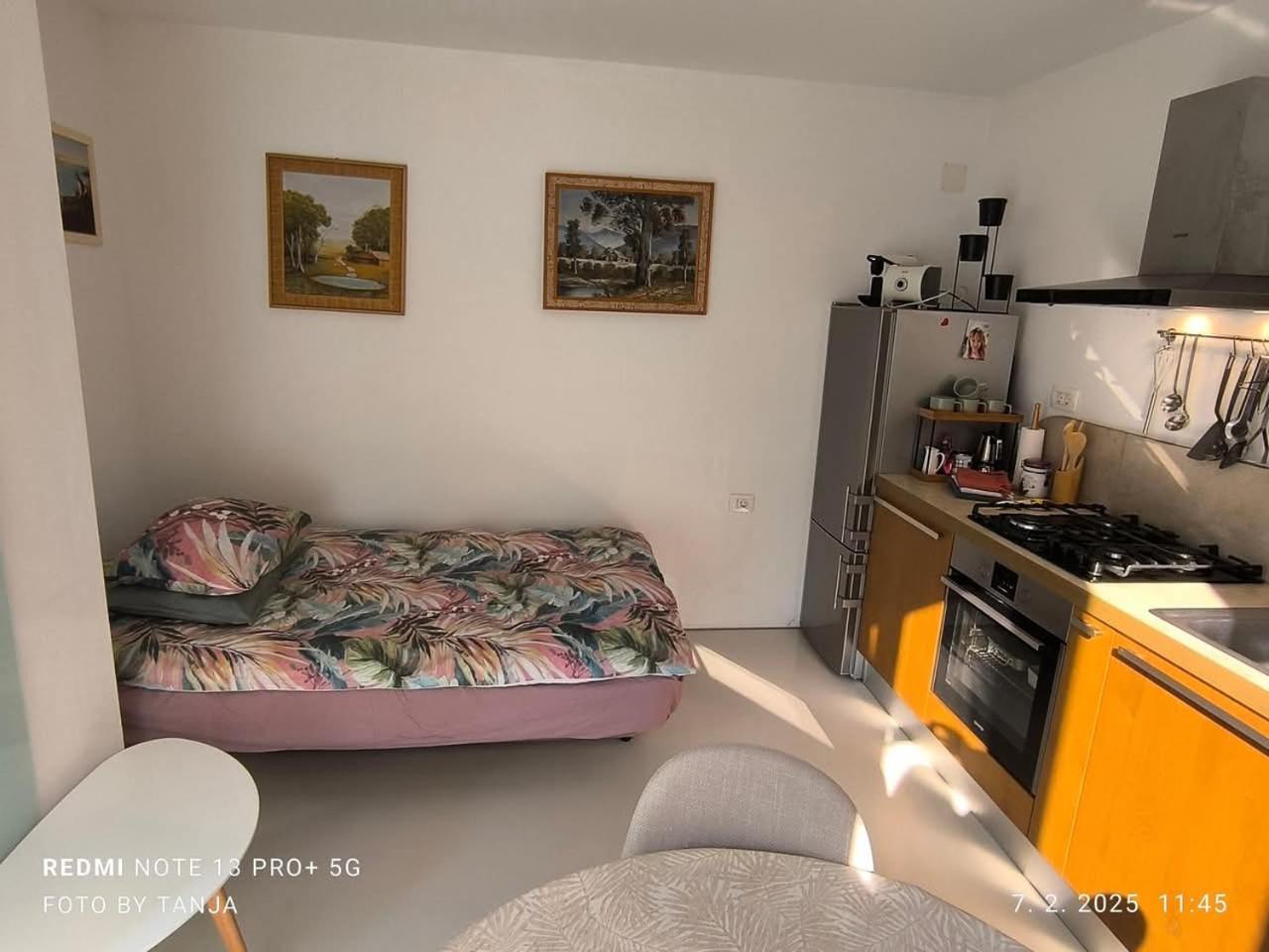 Apartma Rea Izola, Pergola & Terassa, Parking Zimmer foto